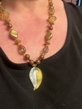 Gold and Silver Venetian Style Art Glass Foil Leaf Pendant Beaded Necklace